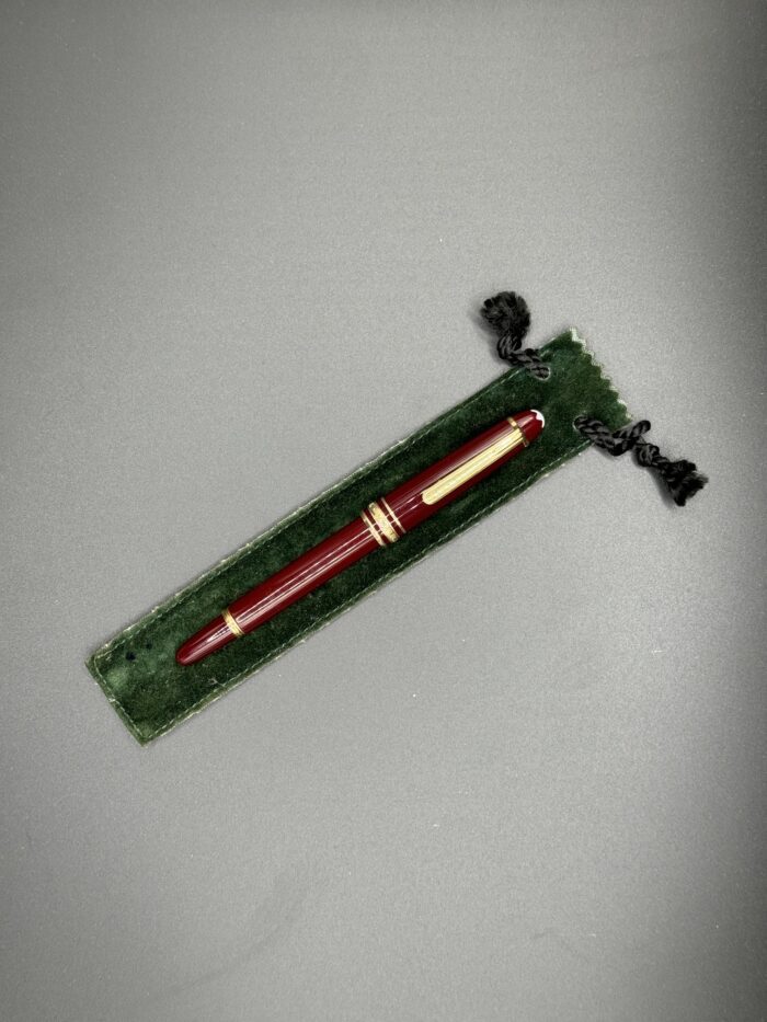Vintage Burgundy Montblanc Meisterstuck Classique  Fountain Pen - Image 2