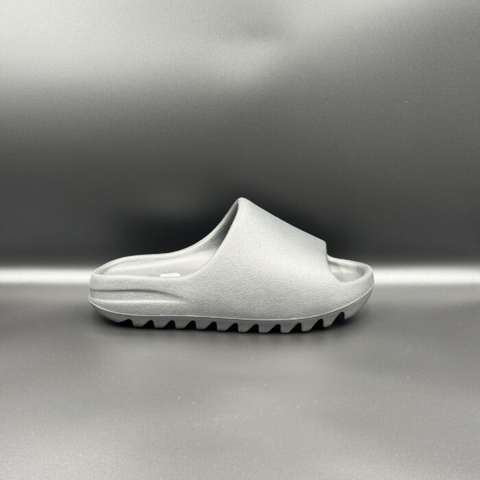 Yeezy Slides Slate Grey - Image 3