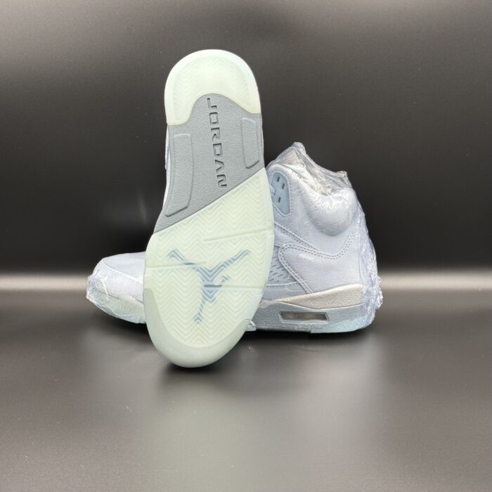 Nike Womens Air Jordan 5 Retro Blue Bird Shoes - Image 2