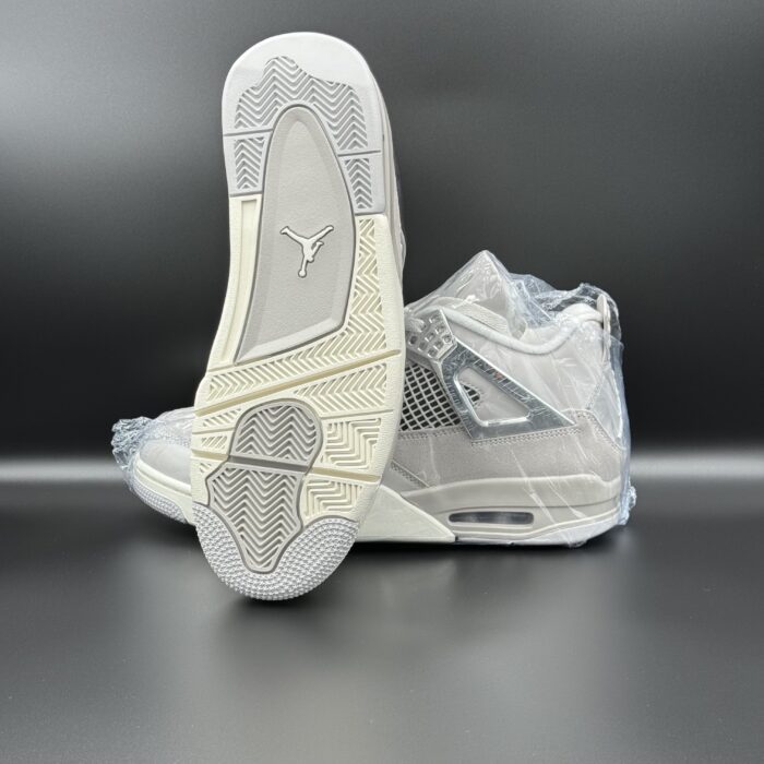 Air Jordan 4 Retro Frozen Moments - Image 2