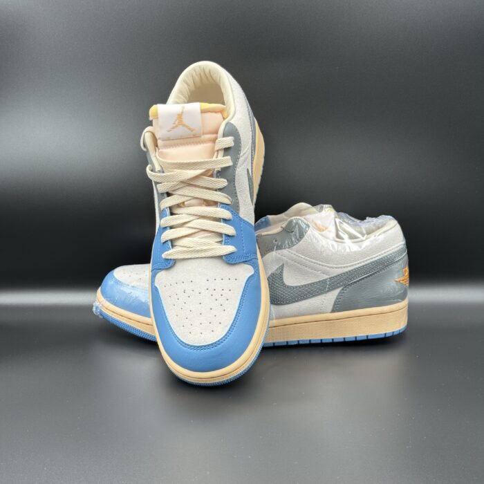 Air Jordan 1 Low SE Tokyo Vintage
