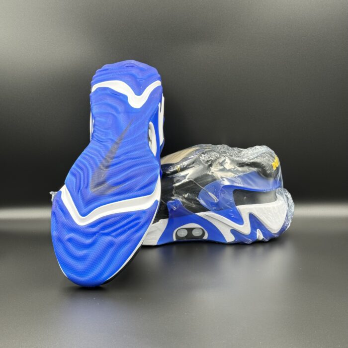 Nike Adapt Huarache - Image 2