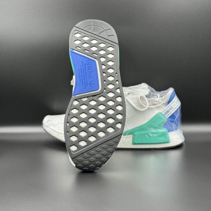 Adidas NMD_R1 V2 SHOES - Image 2