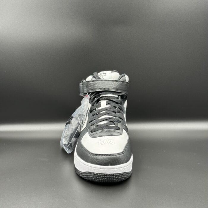 Jordan × Nike × Stussy - Image 4