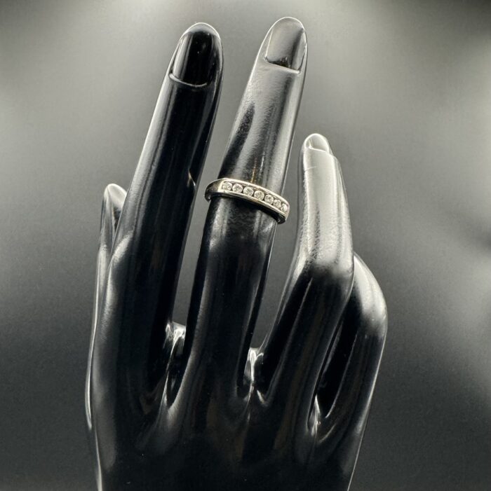 18ct Gold Diamond Eternity Ring - Image 5
