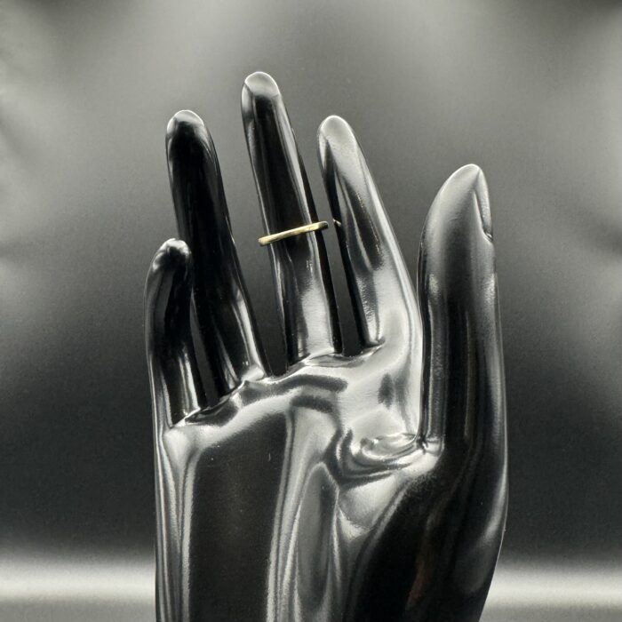 18ct Gold Trilogy Diamond Ring - Image 3