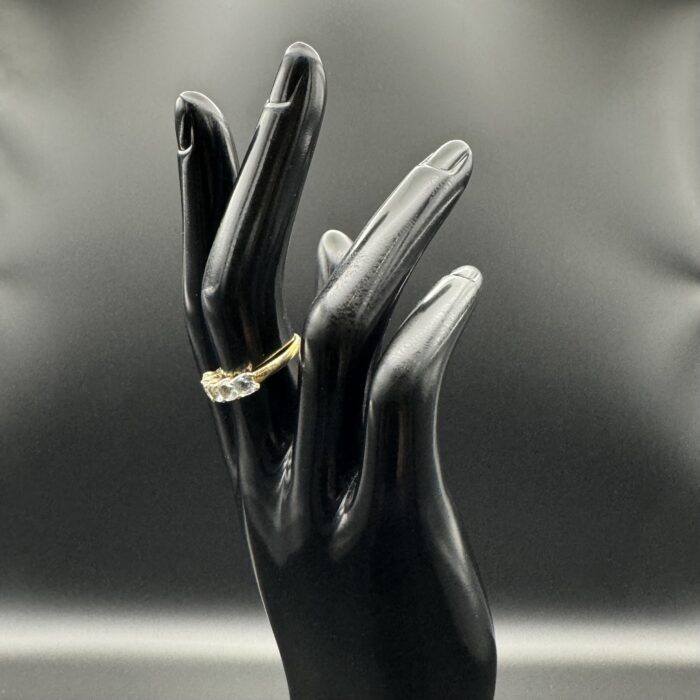 9ct Gold & Topaz Ring - Image 2