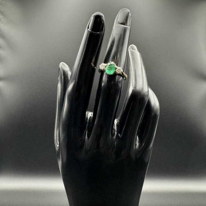 18ct Gold Diamond & Emerald Engagement Ring