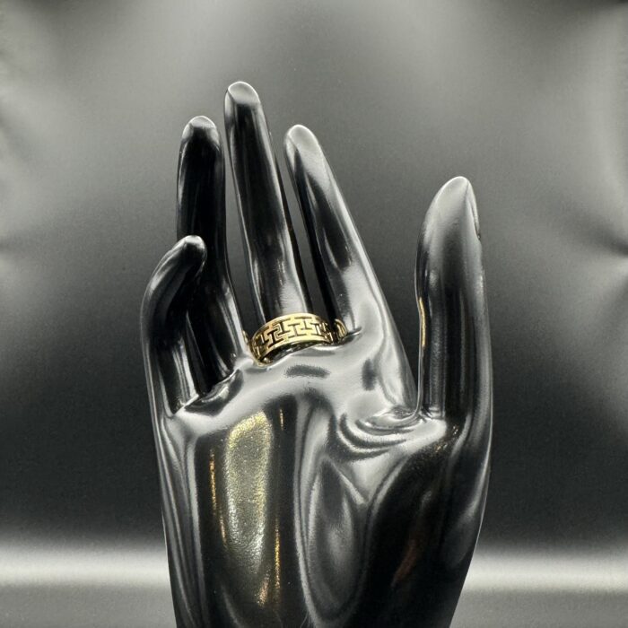 18ct Greek Style Ring - Image 3