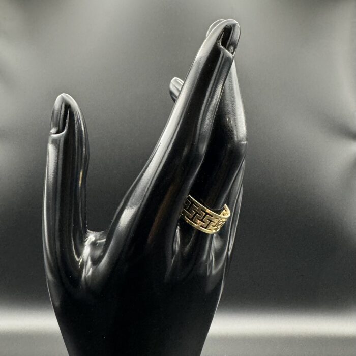 18ct Greek Style Ring - Image 4