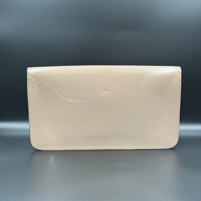 Gucci Beige Patent Leather Bright Bit Clutch - Image 3
