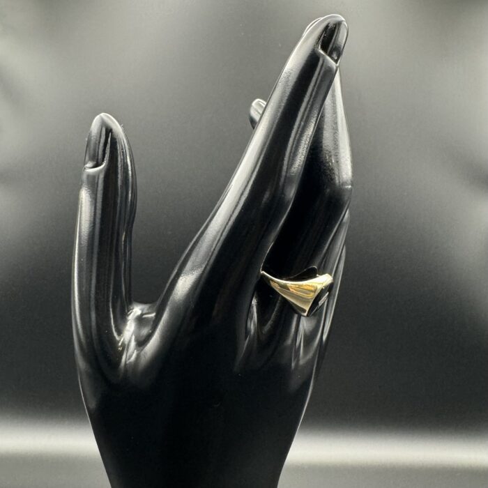 9ct Gold Signet Ring Black Onyx with Set Diamond - Image 2