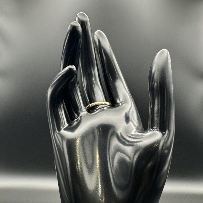 9ct Gold Gypsy Ring with Black Onyx Stone - Image 3