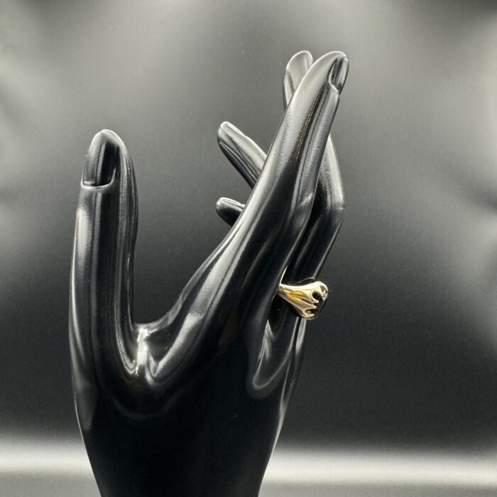 9ct Gold Gypsy Ring with Black Onyx Stone - Image 4