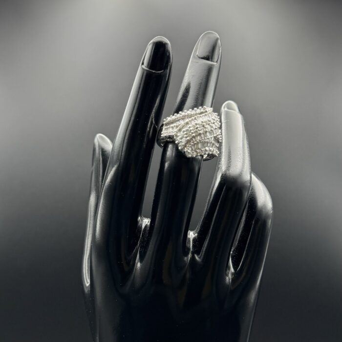 14ct White Gold Cocktail Ring with 2ct of Diamonds