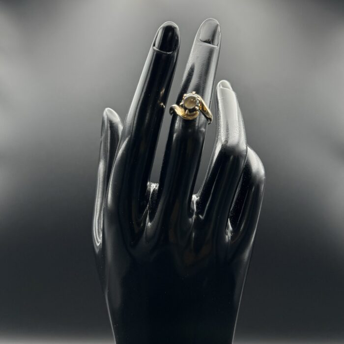 14ct Gold Ring with Brown Star Sapphire Stone