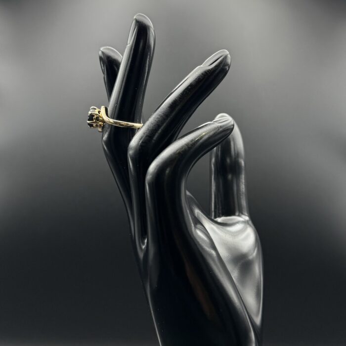 14ct Gold Ring with Brown Star Sapphire Stone - Image 2