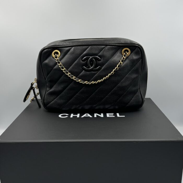 Chanel Lambskin Coco Vintage Camera Case - Image 4