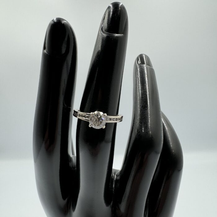 18ct Gold Brilliant Cut Diamond Engagement Ring
