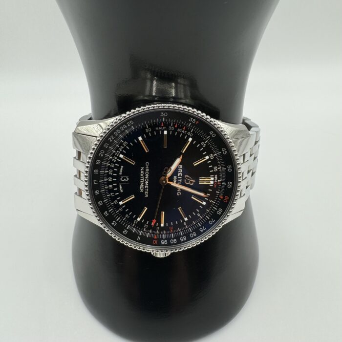 Breitling Navitimer Automatic 41 - Image 3