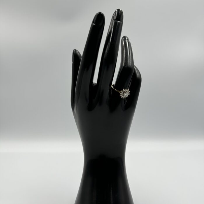 18ct Gold Diamond Cluster Ring