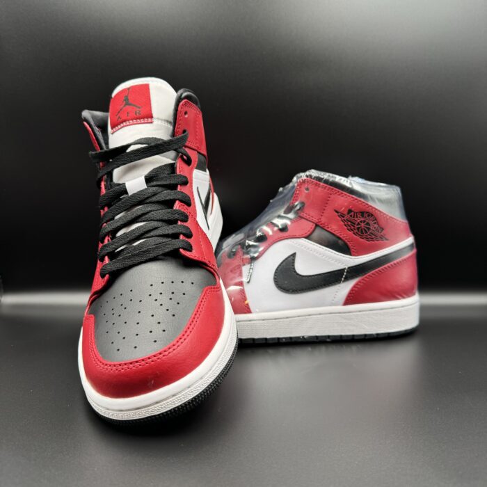 Jordan 1 Mid Black Toe