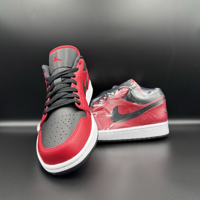 Air Jordan 1 Low Reverse Bred
