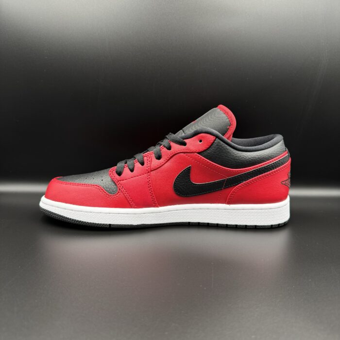 Air Jordan 1 Low Reverse Bred - Image 4