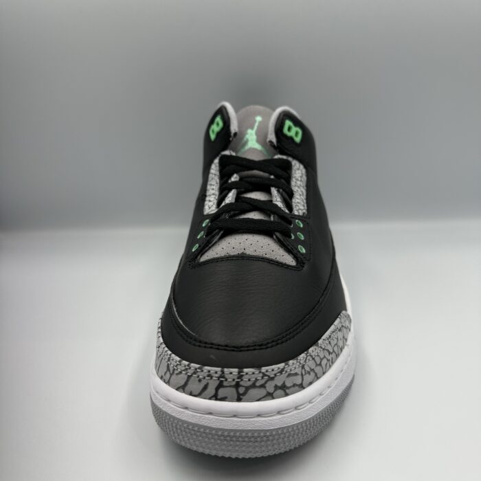 Air Jordan 3 Retro Green Glow - Image 2